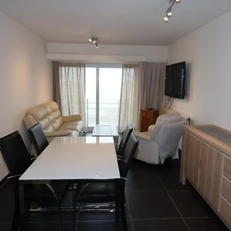 Apartment Caraibes 6a *