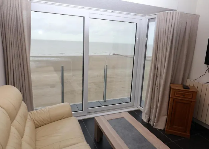 Apartment Caraibes 6a *